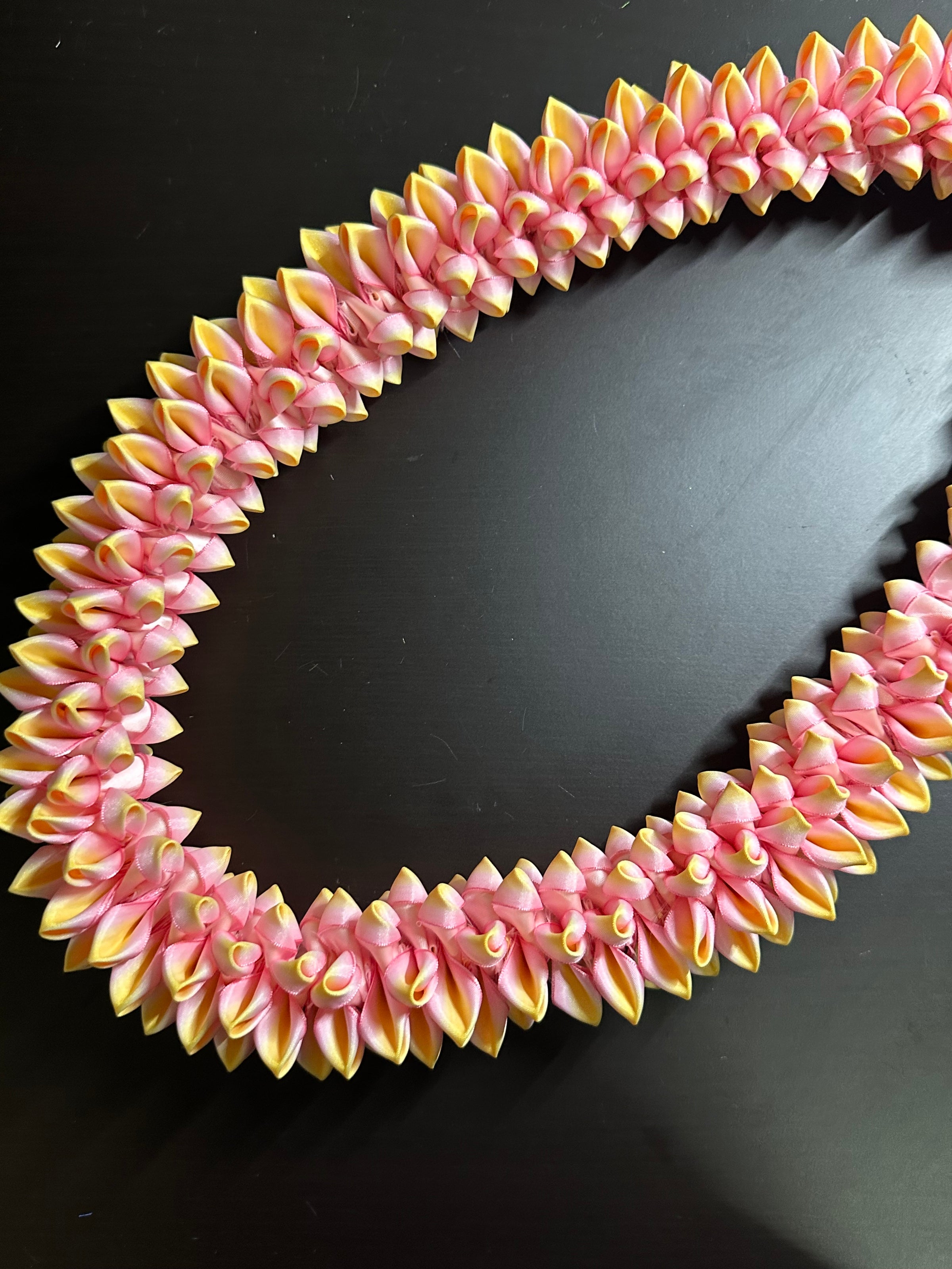 ELEGANCE PLUMERIA RIBBONLEI | LEI By KANALOA HAWAII 808